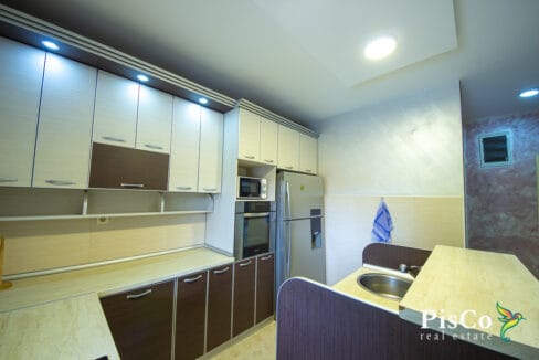 Luksuzna Dvospratna Kuća sa Bazenom, 330 m2, Zeta, Podgorica-0458