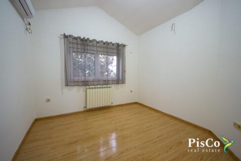 Luksuzna Dvospratna Kuća sa Bazenom, 330 m2, Zeta, Podgorica-0478