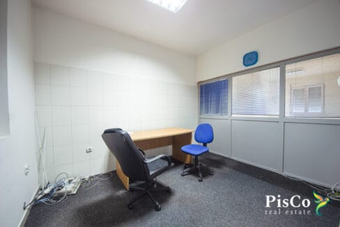 Poslovni prostor, 92m2, Blok 9, Podgorica, Izdavanje-0349