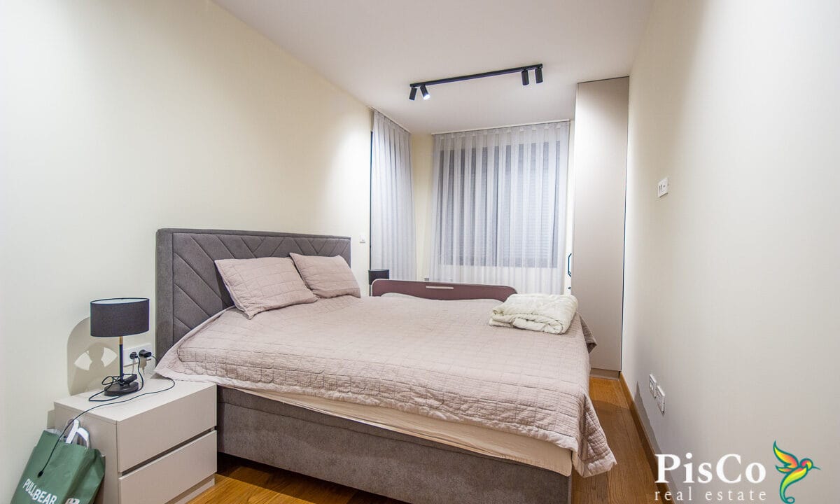 Prodaje se dvosoban Lux stan, 70m2, Preko Morače, Podgorica-0399