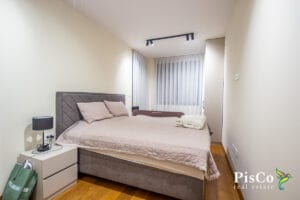 Prodaje se dvosoban Lux stan 70m2 Preko Morace Podgorica 0399