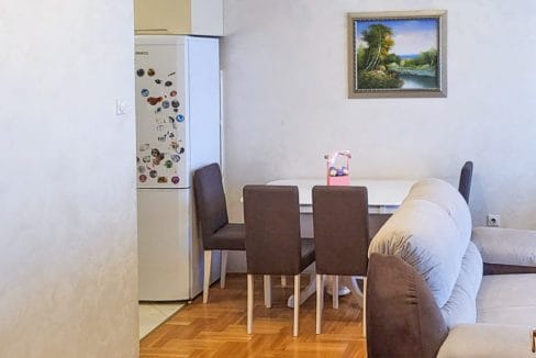 Izdaje se lijep Jednosoban stan, 50 m2, Zabjelska Vektra, Podgorica-243