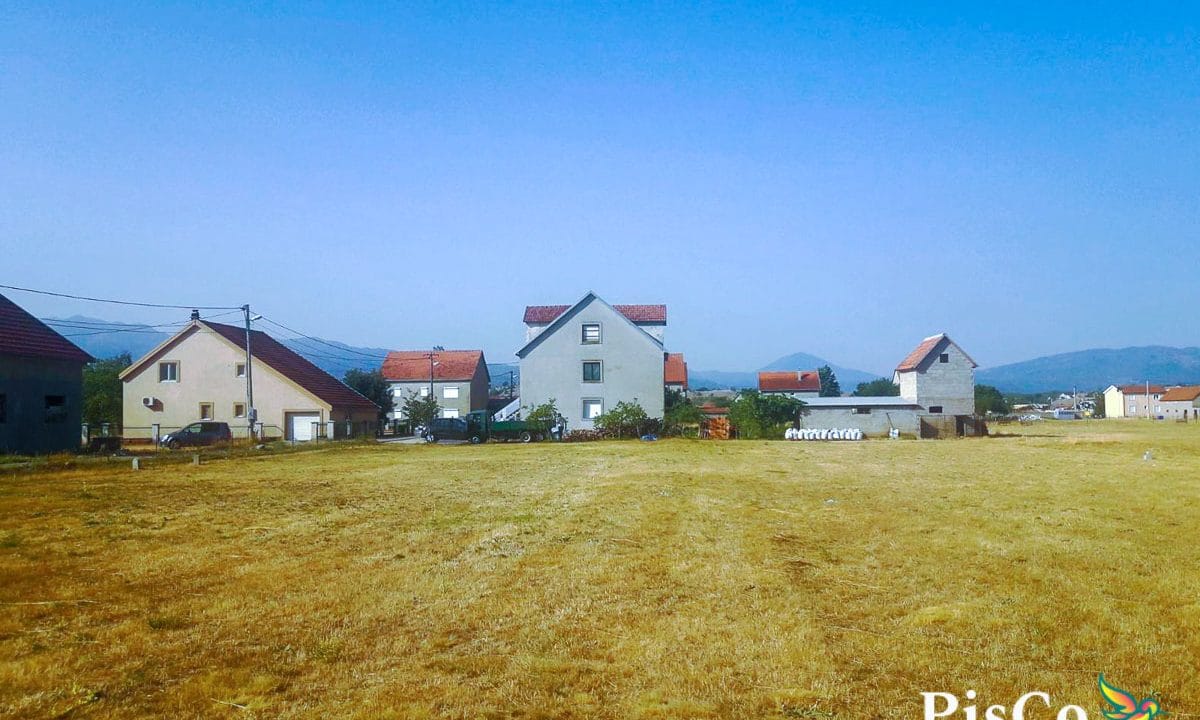 Plac 1488 m², Kočani, Nikšić, Prodaja--2