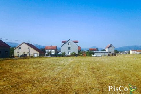 Plac 1488 m², Kočani, Nikšić, Prodaja--2