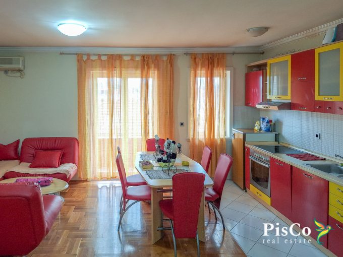 Prodaja dvosoban stan 65m2 Ibricevina Podgorica 093159